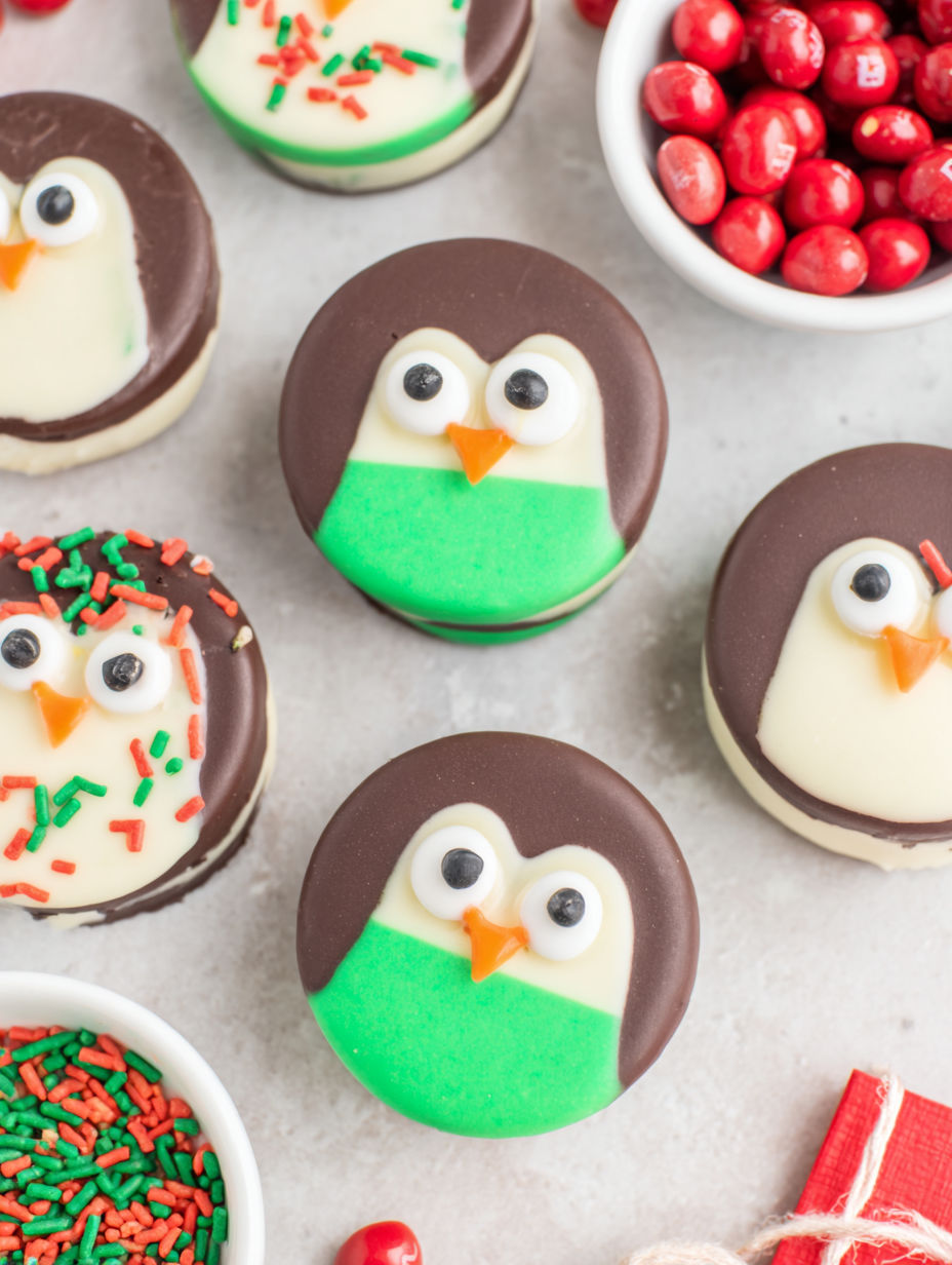 A collection of cute penguin Oreos.